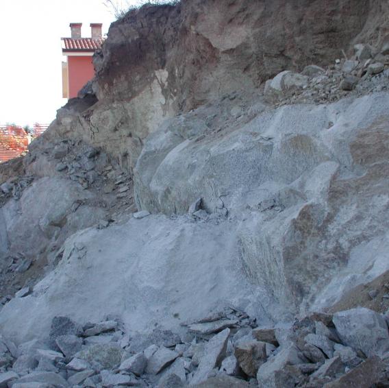 SCAVO COSTRUZIONE CONDOMINIO BELVEDERE - NUORO -